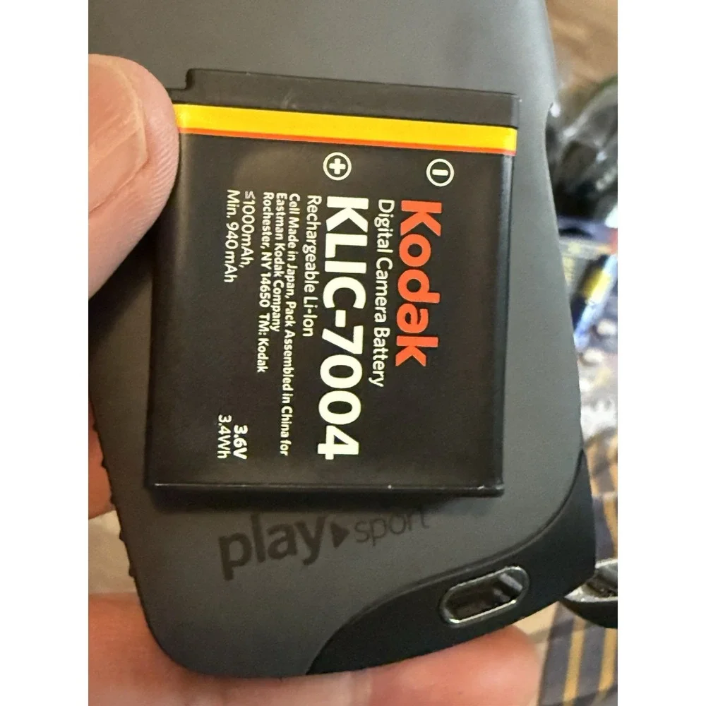 Kodak Play Sport‎ ZX3 Waterproof 1080p Camcorder Bundle With Case , Works Great